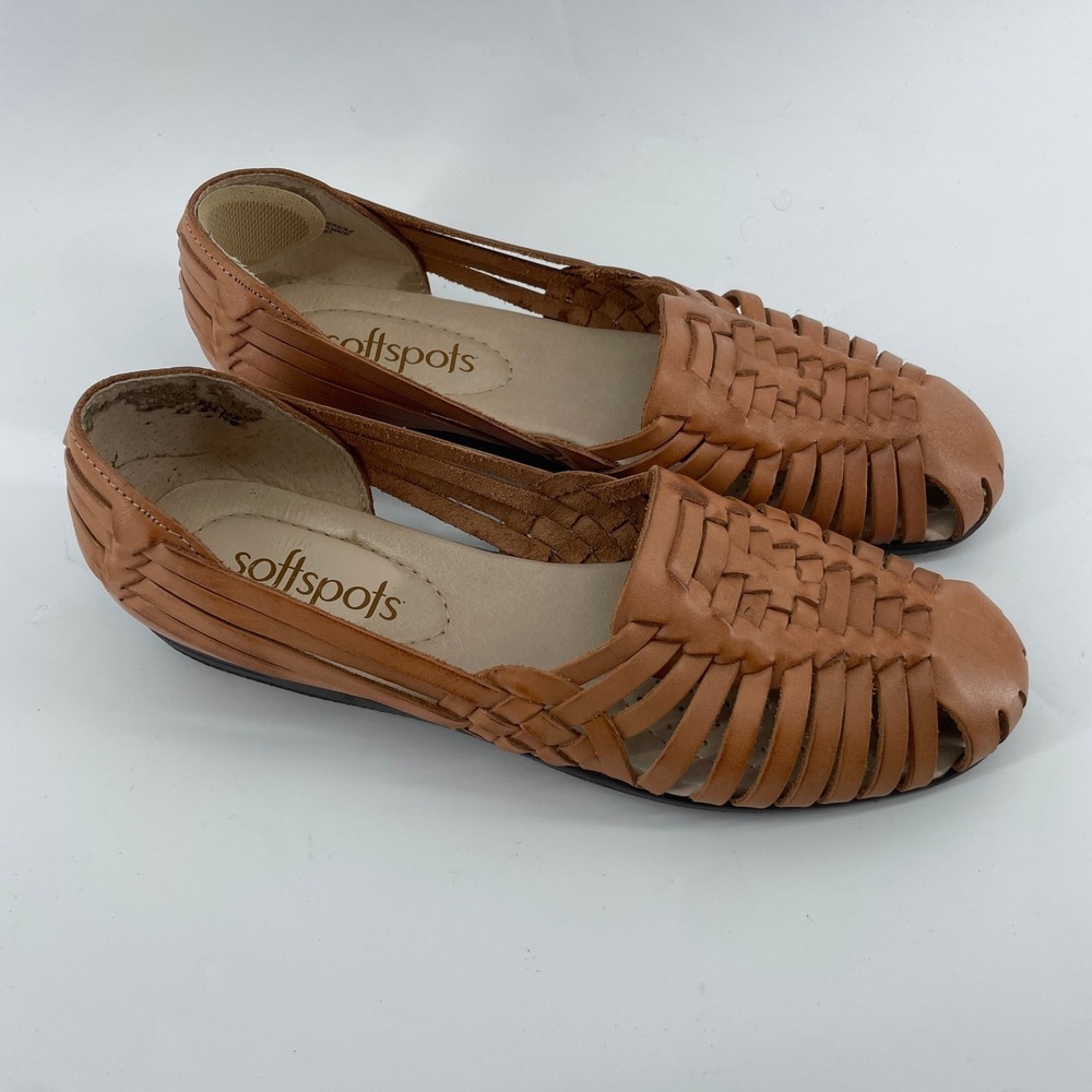 Softspots Fisherman Sandals Women 9N Leather Tan Flats Slip On